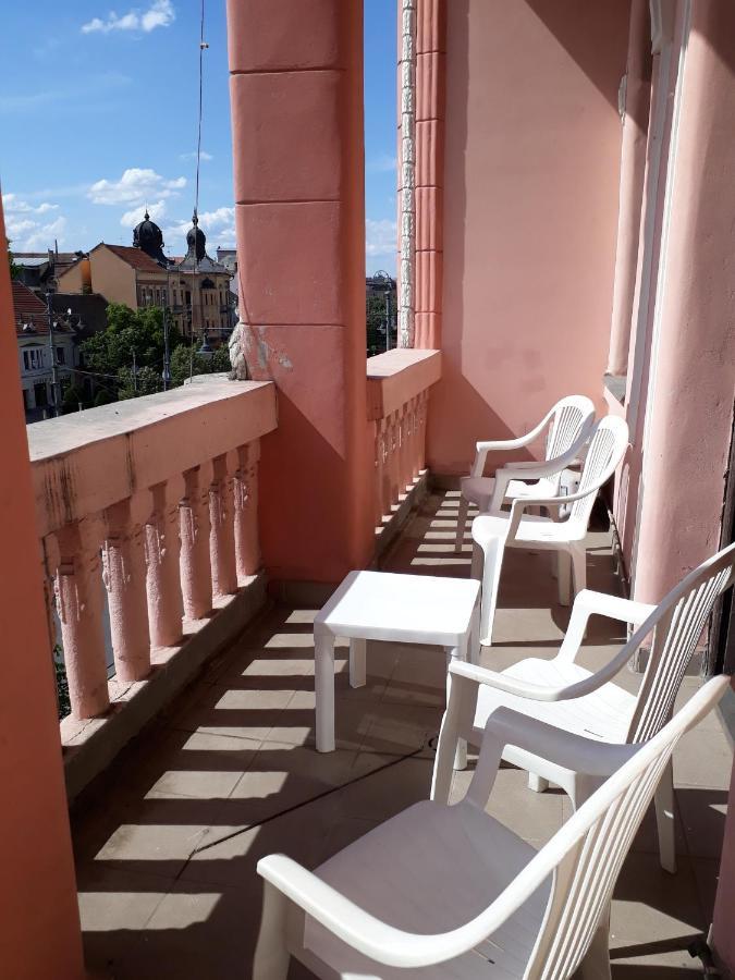 Piac Utcai Apartman Debrecen Esterno foto