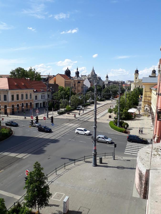 Piac Utcai Apartman Debrecen Esterno foto